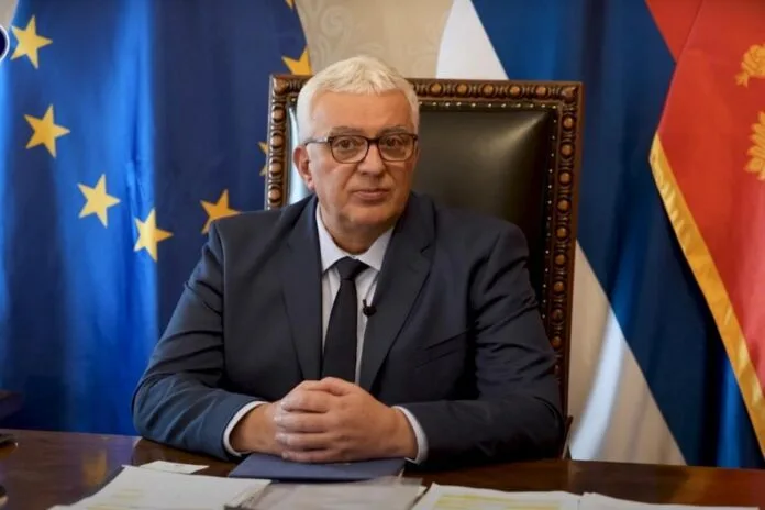 Parliament will make a decision on resolving the opposition's blockade of parliament through dialogue