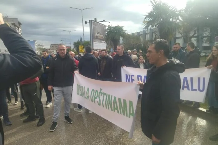 Spajić to withdraw decision, Radunović to publicly apologize
