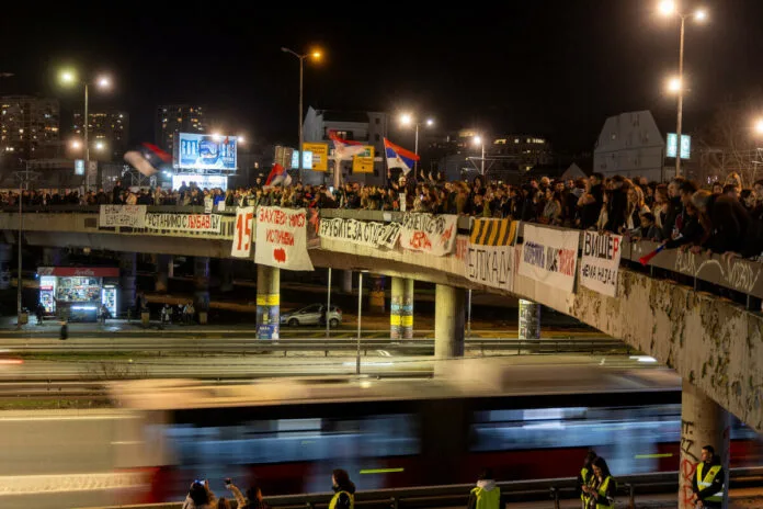 Students continue protest despite Prime Minister's resignation