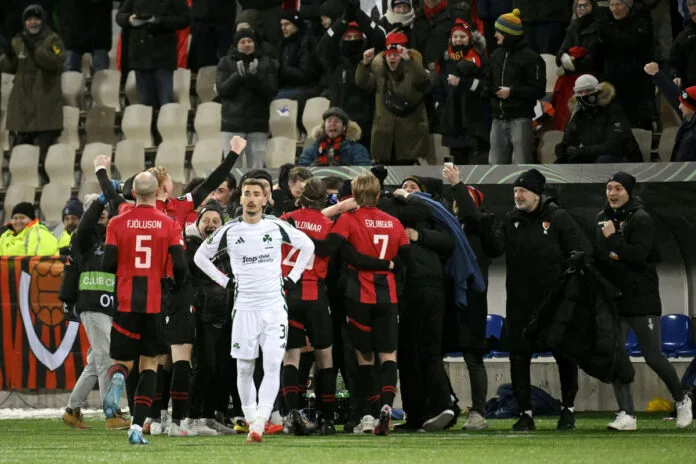 Vikingur surprises Athens' 
