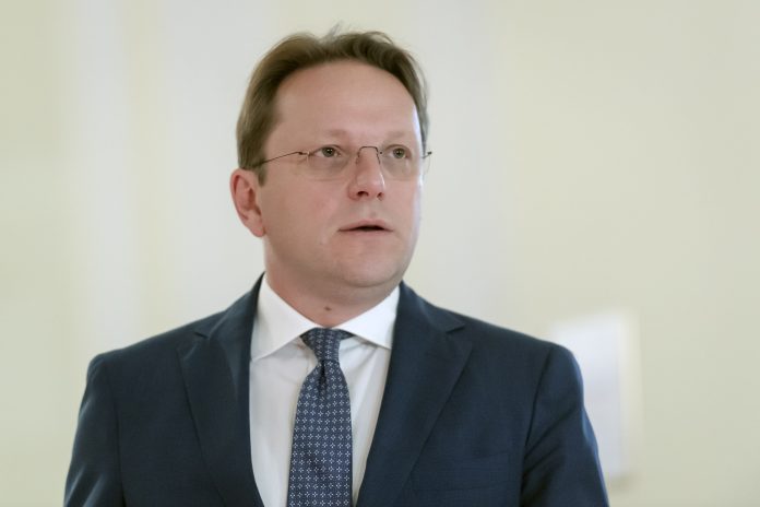 Oliver Varhelji