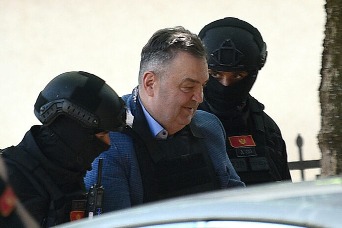 Prosecutor demands guilty verdict, defense claims trial is a farce