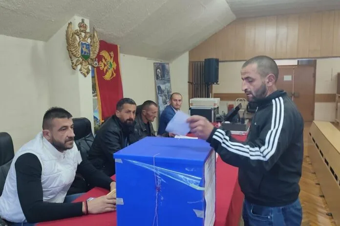 Voting alone saves Šavnik - the seven-year parliament will elect the city's leader today even though the elections are not over