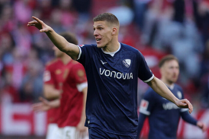 Bayern led 2:0 then lost, Bayer and Borussia defeated