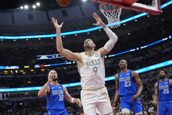 Chicago ends winning streak, Vučević plays great match