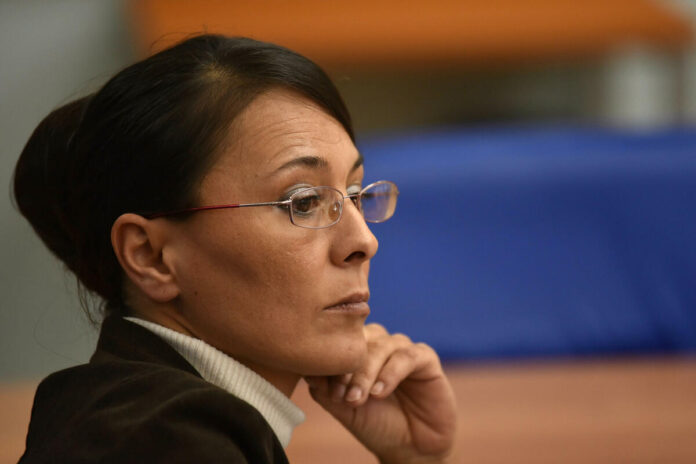 Citizens are filling prosecutors' holes with millions