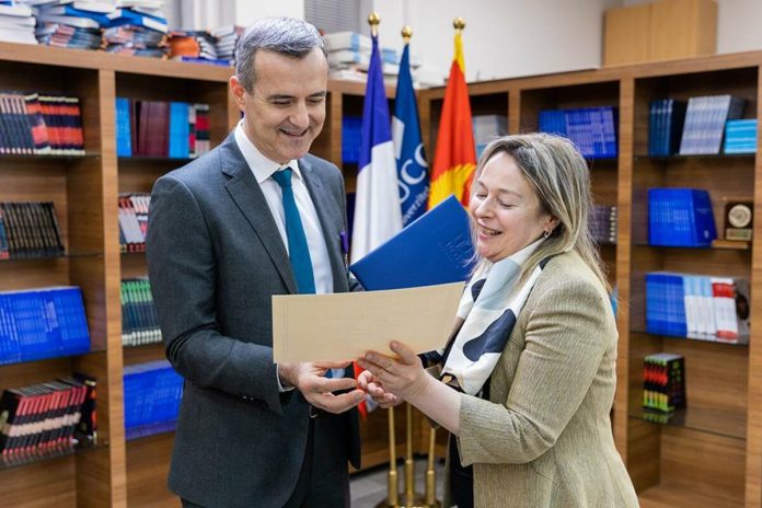 The French Ambassador presented Božović with the Order of Academic Palms