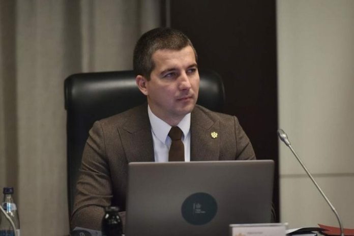 Six more police officers suspended for creating a criminal organization, security disruptions and other offenses