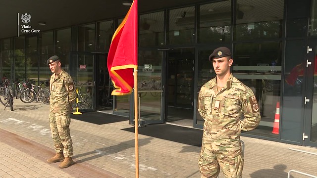 Filip Ivanović posjetio crnogorske vojnike angažovane u okviru multinacionalne NATO brigade u bazi Adaži